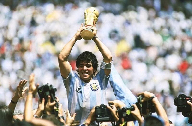 Bàn tay của Chúa: Maradona ghi bàn thắng gây tranh cãi