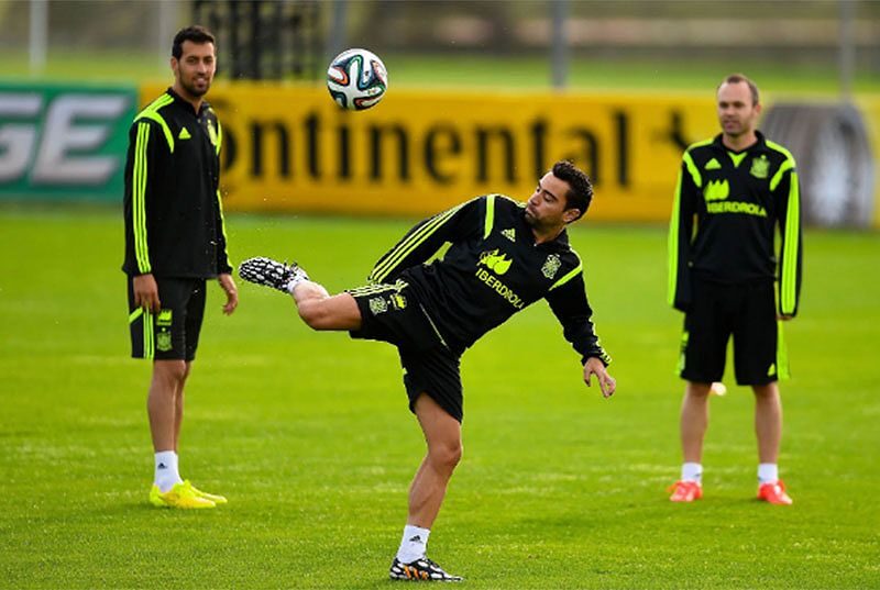 Barcelona - Bộ ba tiền vệ Xavi, Iniesta, Busquets