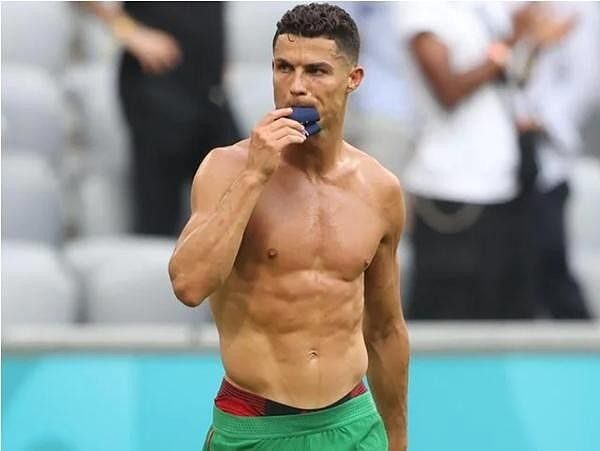 Cristiano Ronaldo tại EURO 2020