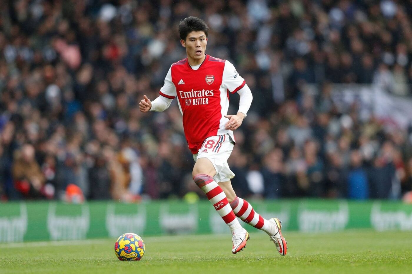 Takehiro Tomiyasu, hậu vệ của Arsenal